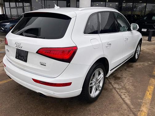 2016 Audi Q5 2.0T Premium Plus