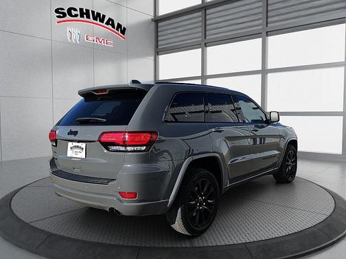 2020 Jeep Grand Cherokee Altitude