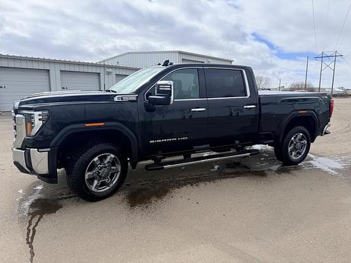 2025 GMC Sierra 2500 SLT