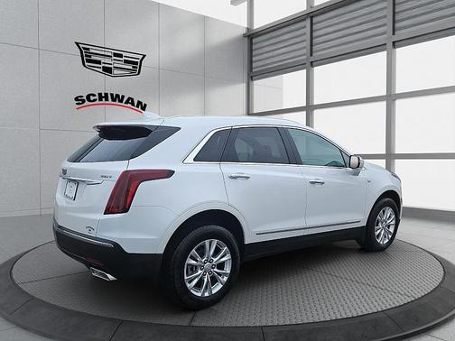 2025 Cadillac XT5 Luxury