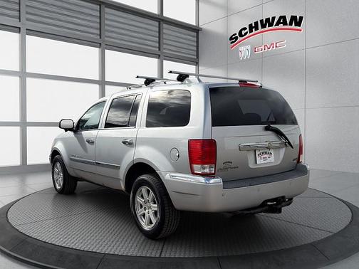 grey 2007 Chrysler Aspen Limited