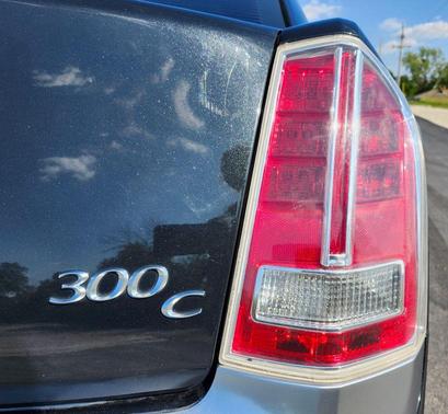 2013 Chrysler 300C Luxury Series