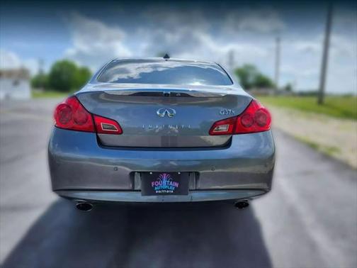 2011 INFINITI G37x Base