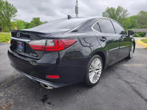 2016 Lexus ES 350 Base
