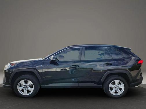 2020 Toyota RAV4 Hybrid XLE
