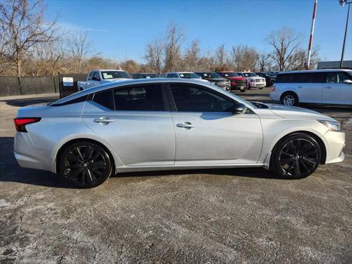 2019 Nissan Altima 2.5 SR