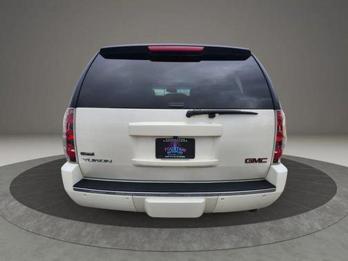 2011 GMC Yukon Denali