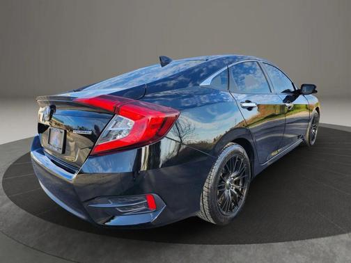 2018 Honda Civic Touring