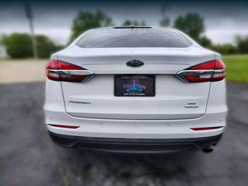 2020 Ford Fusion SE