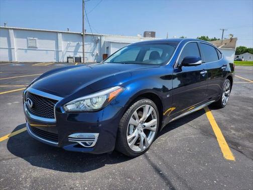 2018 INFINITI Q70L 3.7X LUXE