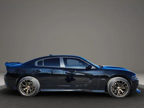 2019 Dodge Charger R/T