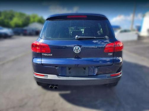 2016 Volkswagen Tiguan S