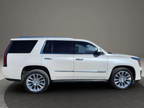 2017 Cadillac Escalade Premium Luxury