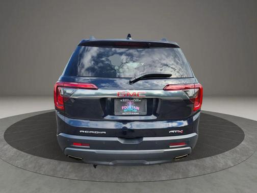 2022 GMC Acadia AWD AT4