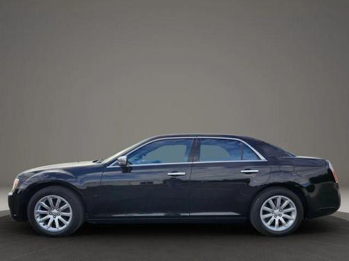 2014 Chrysler 300C Base