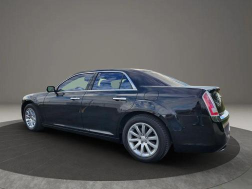 2014 Chrysler 300C Base