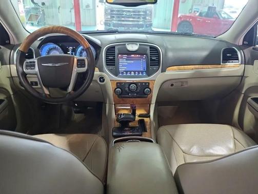 2014 Chrysler 300C Base