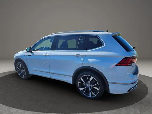 2022 Volkswagen Tiguan 2.0T SEL R-Line 4MOTION