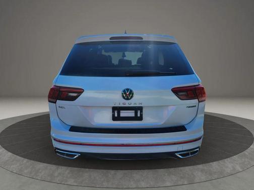 2022 Volkswagen Tiguan 2.0T SEL R-Line 4MOTION