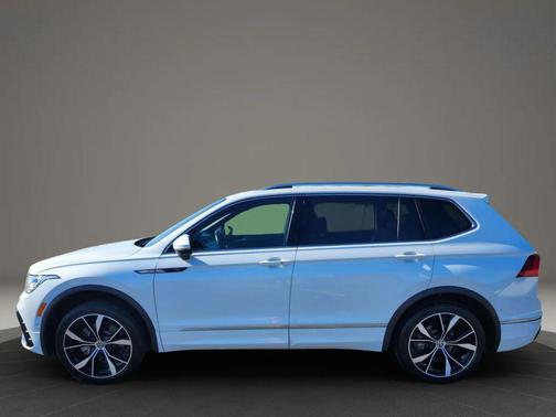 2022 Volkswagen Tiguan 2.0T SEL R-Line 4MOTION