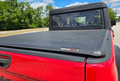 Firecracker Red Clearcoat 2020 Jeep Gladiator Sport