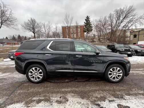2021 Chevrolet Traverse Premier