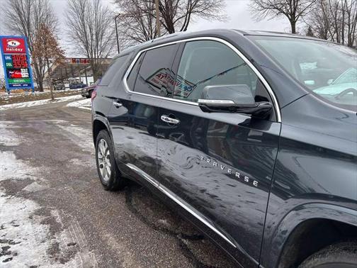 2021 Chevrolet Traverse Premier