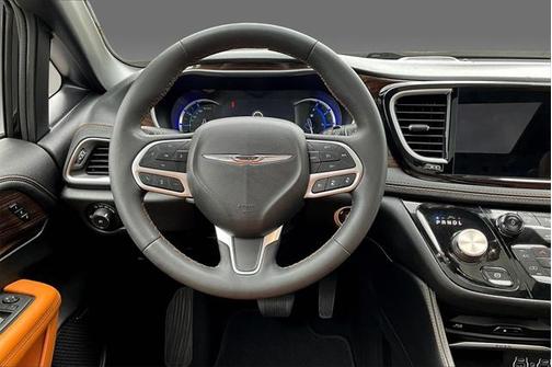 2022 Chrysler Pacifica L