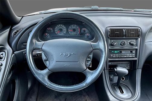 1999 Ford Mustang Base