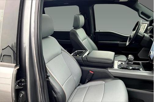 2024 Ford F-150 Lightning LARIAT