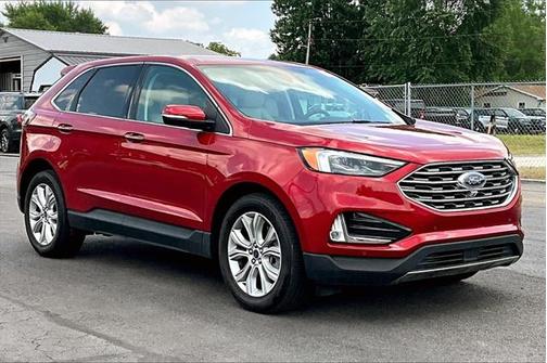 2022 Ford Edge Titanium