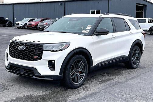 White Metallic 2025 Ford Explorer ST