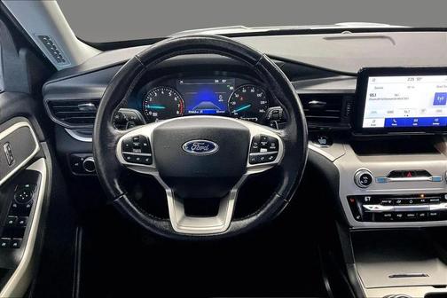 Agate Black Metallic 2020 Ford Explorer XLT