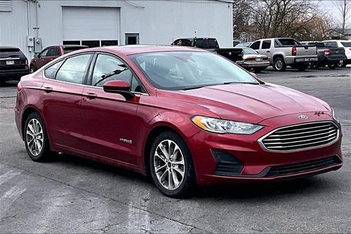 2019 Ford Fusion Hybrid SE