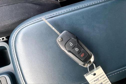 Carbonized Gray Metallic 2025 Ford Maverick XL