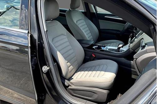 2014 Ford Fusion S