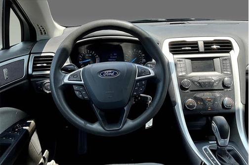 2014 Ford Fusion S