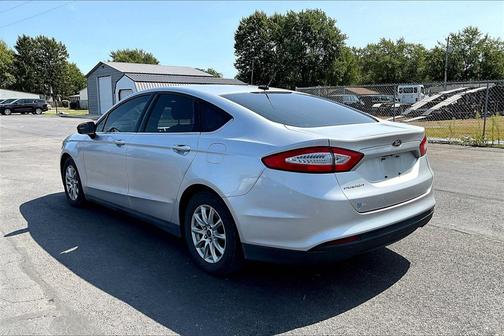 2015 Ford Fusion S