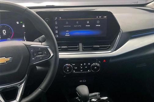 Sterling Gray Metallic 2025 Chevrolet Trax LT
