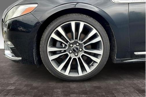 2018 Lincoln Continental Select