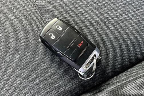 2022 RAM 3500 Tradesman Crew Cab 4x4 6'4' Box