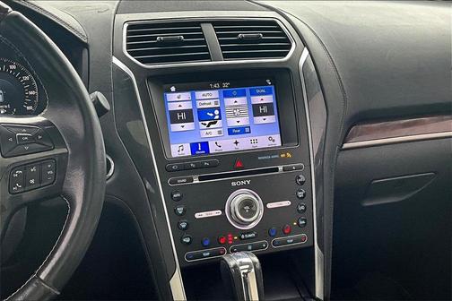 2017 Ford Explorer Platinum
