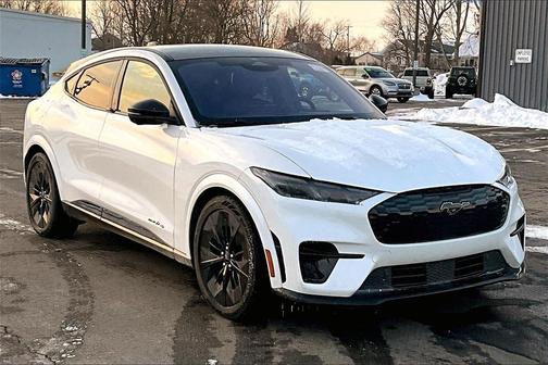 2025 Ford Mustang Mach-E GT