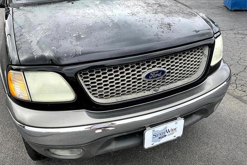 2002 Ford F-150 XLT