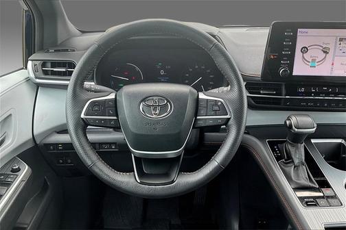 2024 Toyota Sienna XSE 7 Passenger