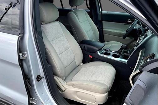 2013 Ford Explorer Base
