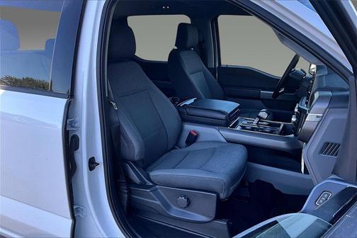 2024 Ford F-150 Lightning XLT