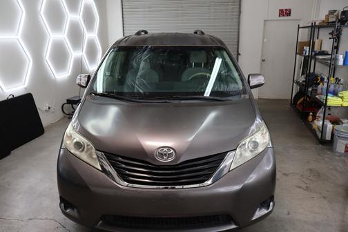 2014 Toyota Sienna LE