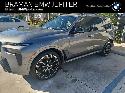2024 BMW X7 M60i