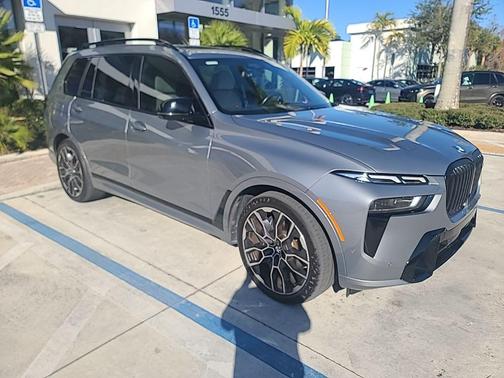 2024 BMW X7 M60i